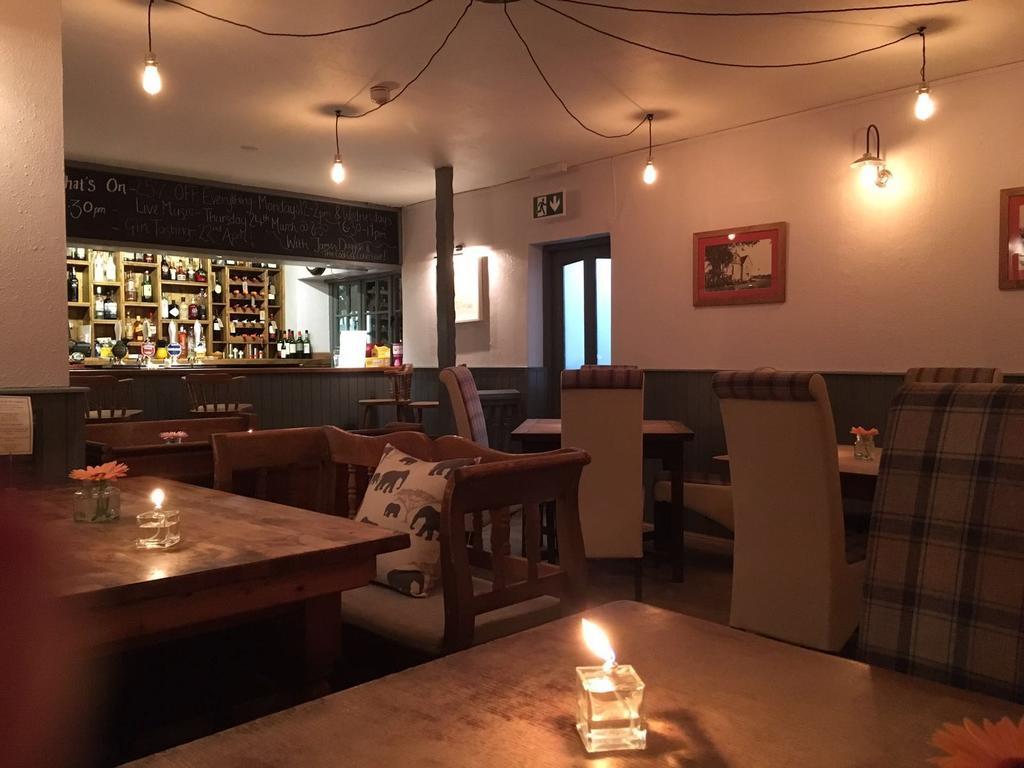 The Tollgate Inn 브래드포드온아본 외부 사진