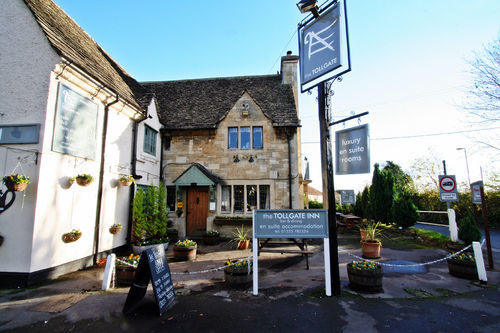 The Tollgate Inn 브래드포드온아본 외부 사진