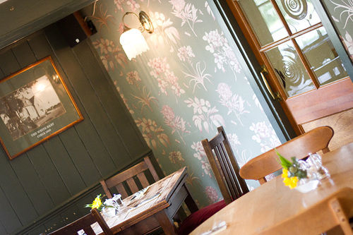 The Tollgate Inn 브래드포드온아본 외부 사진